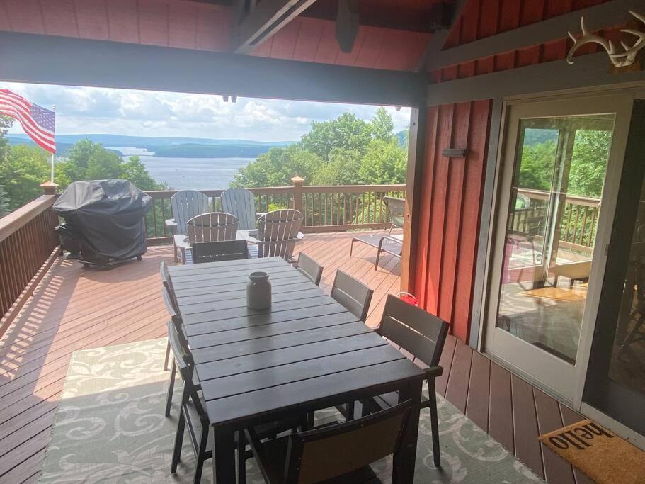 Villa Primo Vista! Spectacular Views, Dock Slip, Hot Tub McHenry Exterior foto