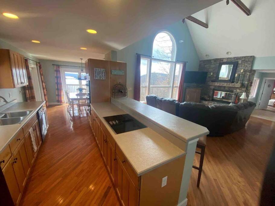 Villa Primo Vista! Spectacular Views, Dock Slip, Hot Tub McHenry Exterior foto